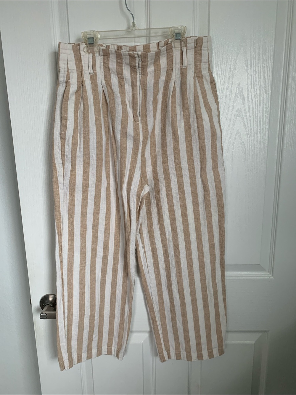 # 112 J. Crew Beige and White Vertical Stripe Linen Trousers size 2